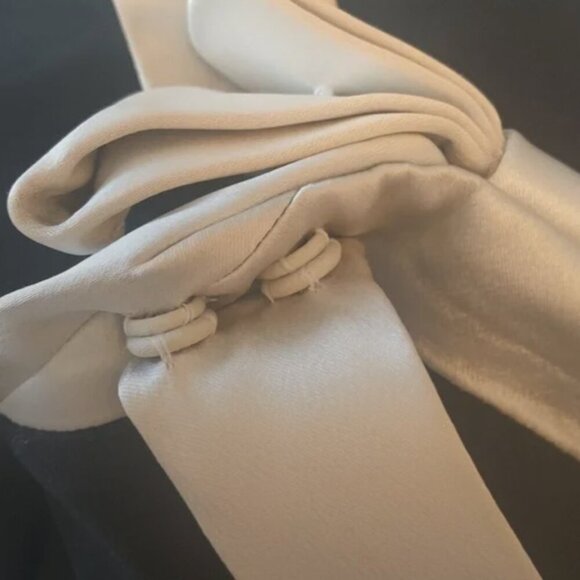 Viktor & Rolf Black Silk Bow Gown - Picture 5 of 12